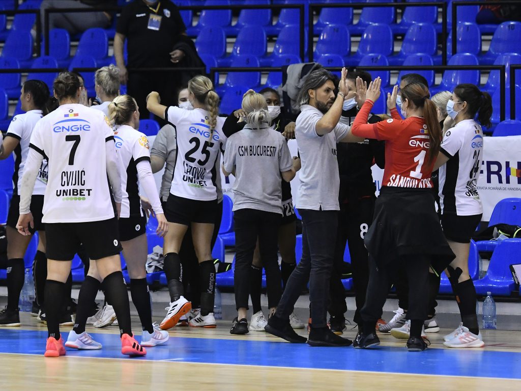 HANDBAL FEMININ:SCM GLORIA BUZAU-CSM BUCURESTI, LIGA ...